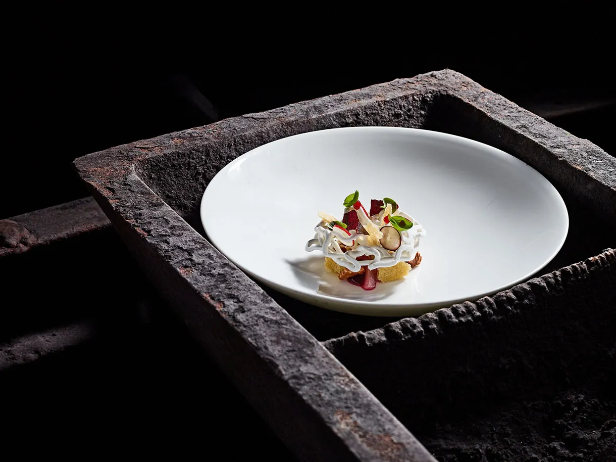 Mascarpone, Trauben, Basilikum, weiße Schokolade